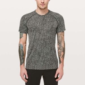 Lululemon Metal Vent Tech SS Henley *Dark Olive White